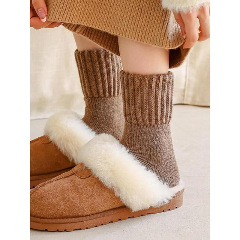 Cozy Up This Winter with Our Women's 5-Pack Thick Thermal Mid-Calf Socks – Perfect for Everyday Comfort and Style!