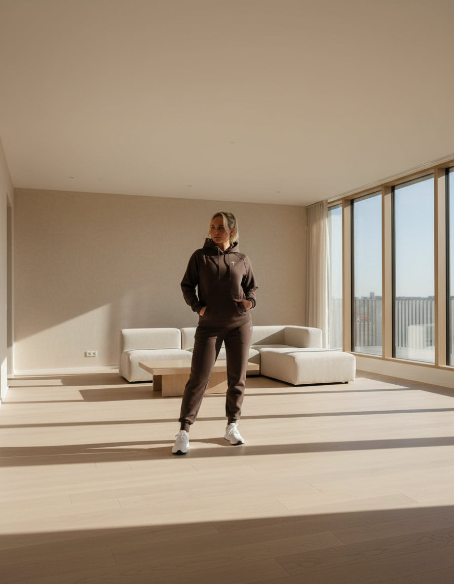 Elevate Your Comfort with the Women's Tech Fleece Hoodie in Woodland Brown